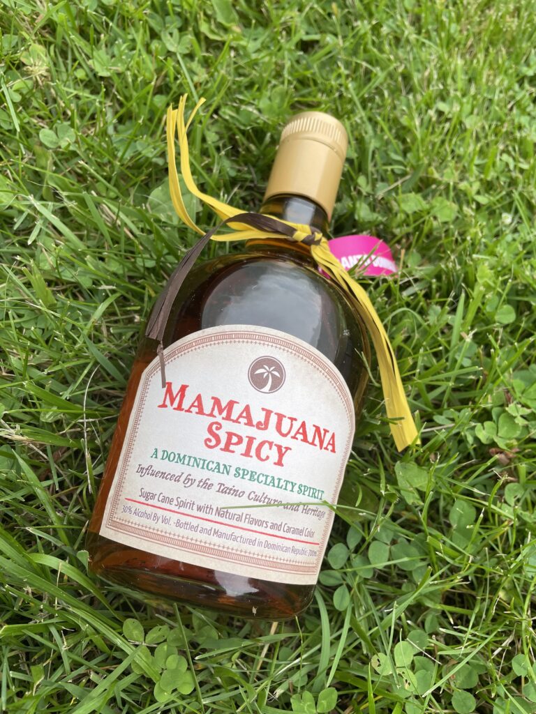 Dominican drinks and beverages: mamajuana drink