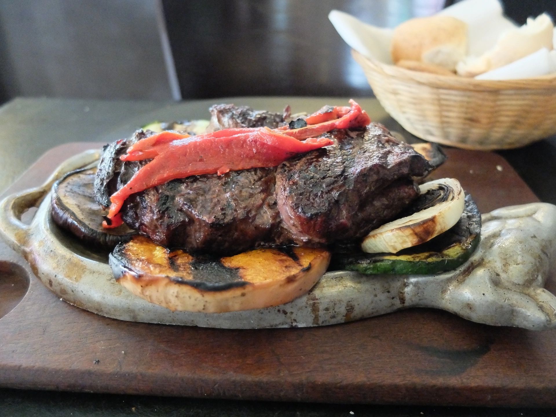 Filete con cebolla